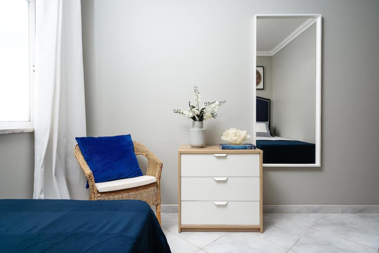Spacious&Bright2Bedroom Apt Near Beaches,Sleeps 6 ポルティマン エクステリア 写真
